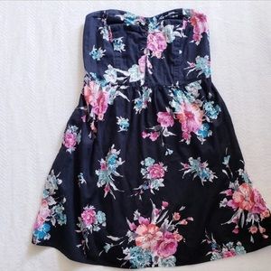 Sweetheart Strapless Floral Pocket Dress